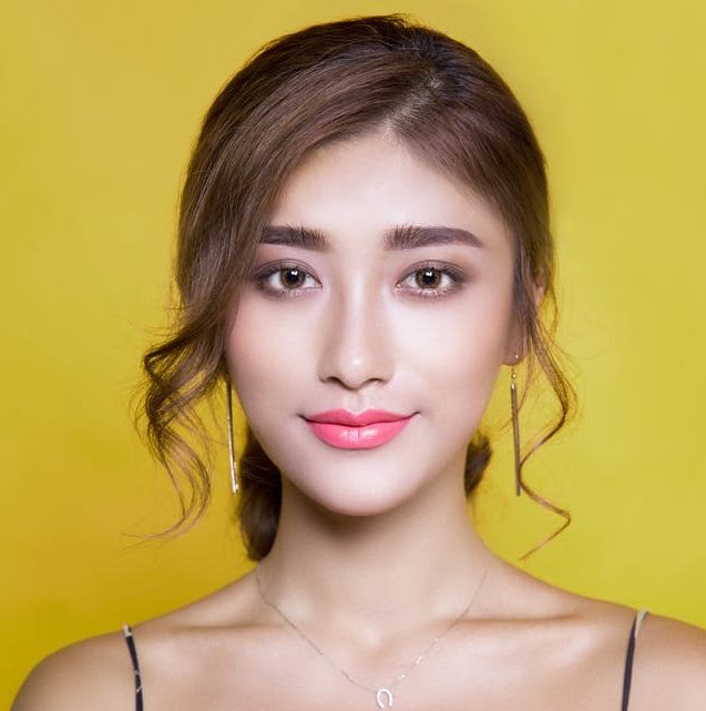 Portrait of Amy Blunt